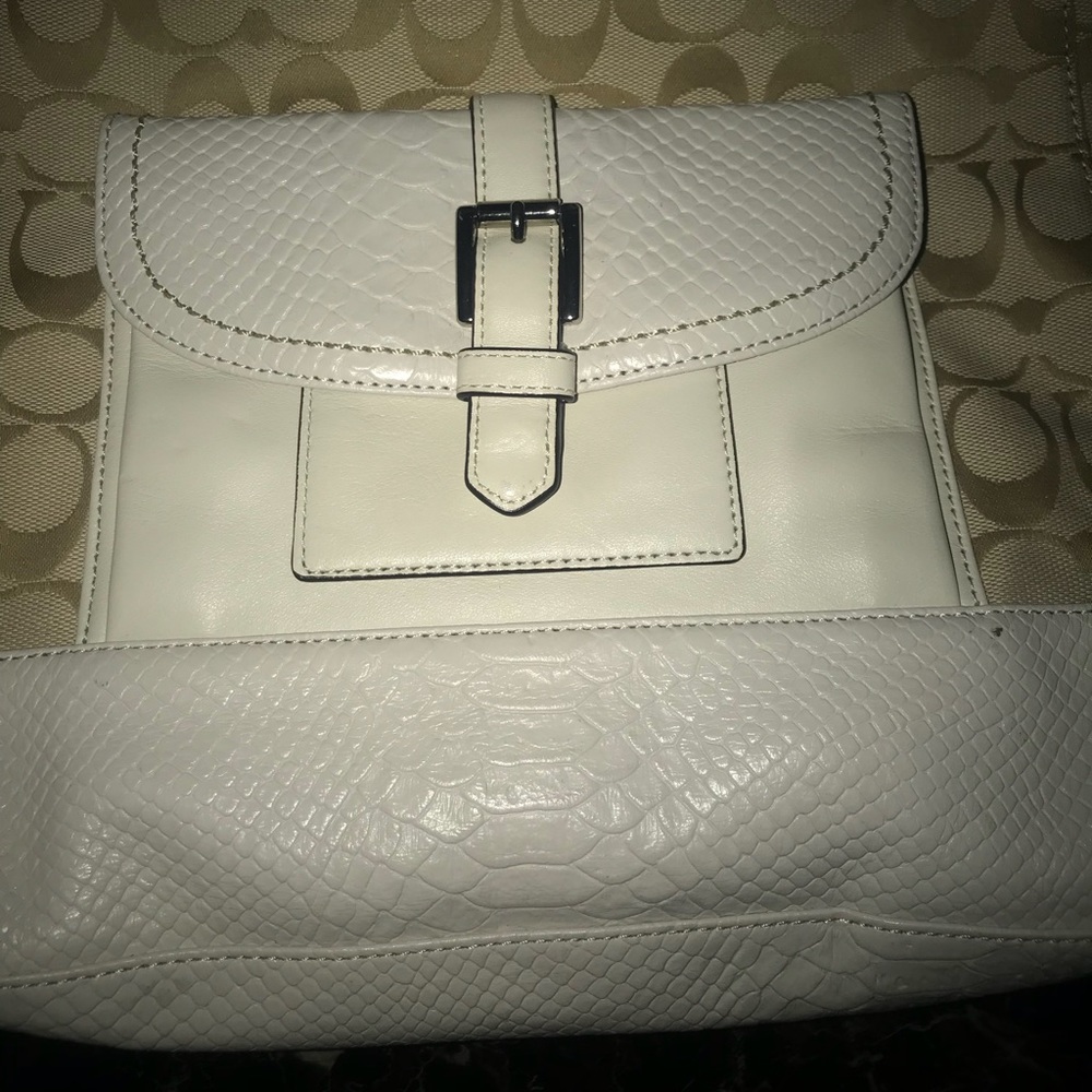 Coach Handbag - Picture 5 of 8